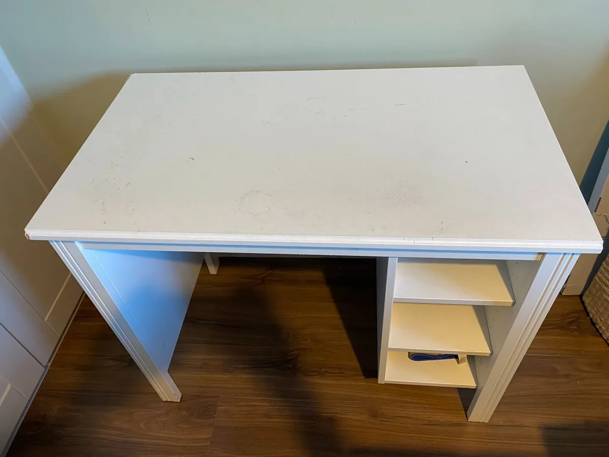 Working Table - Image 3