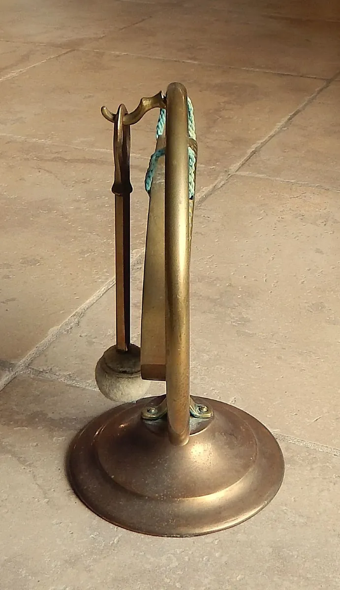 Vintage Brass Dinner Gong & Striker - Image 3