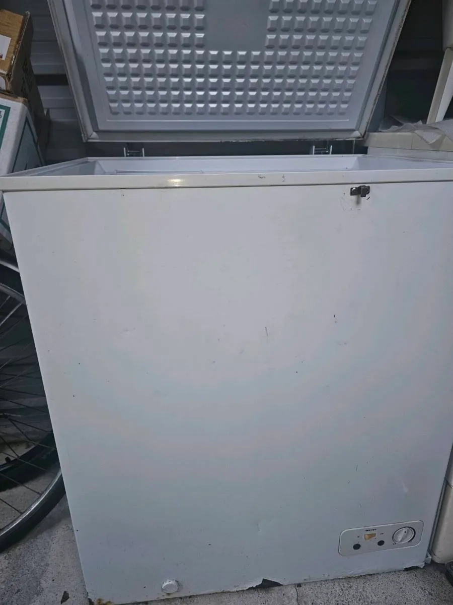 Chest freezer - Image 1