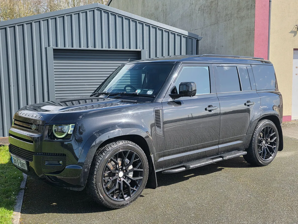 2024 LAND ROVER DEFENDER D300 X-DYNAMIC - Image 3