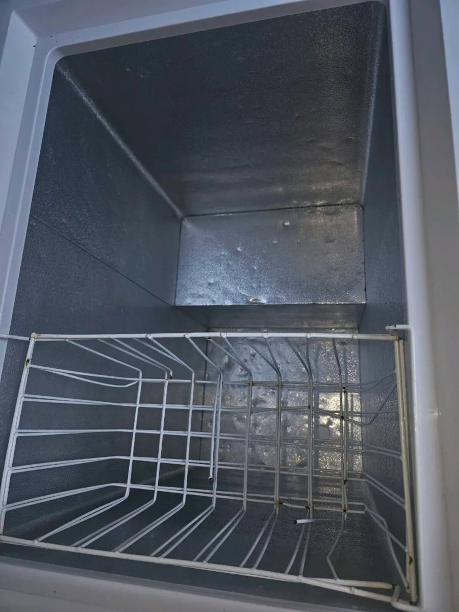 Chest freezer - Image 2