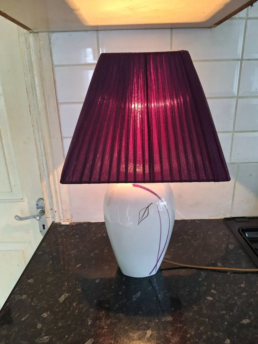 Lovely ceramic table lamp with purple shade - Image 2