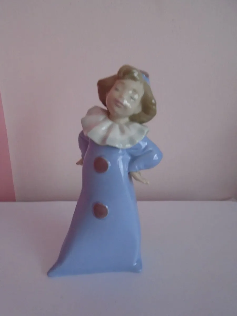 Nao ornament, Home decor, Collectables - Image 1