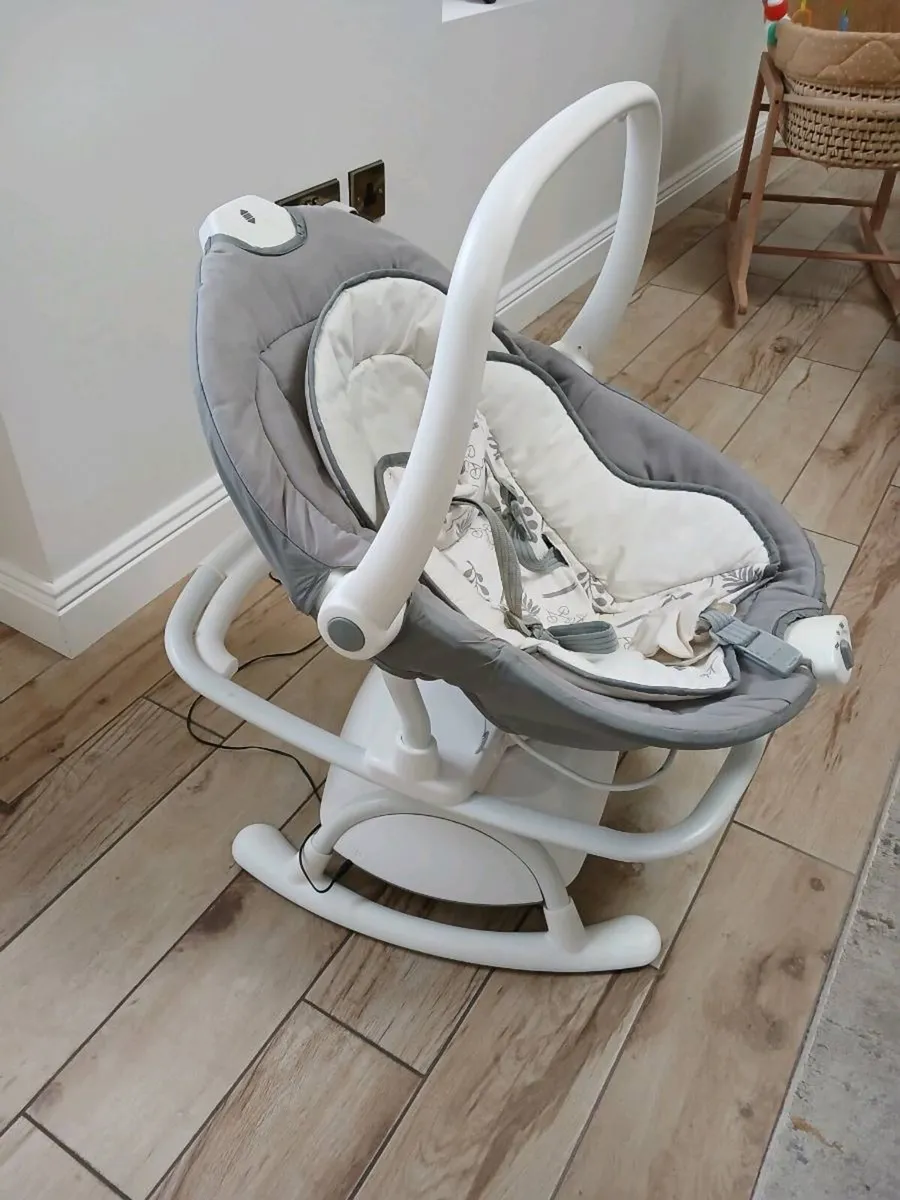 Swing chair - Image 1