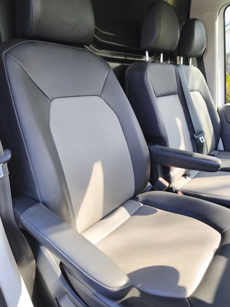 Volkswagen Crafter 2020 - Image 2