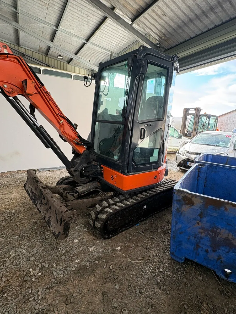 2019 hitachi 33u - Image 4