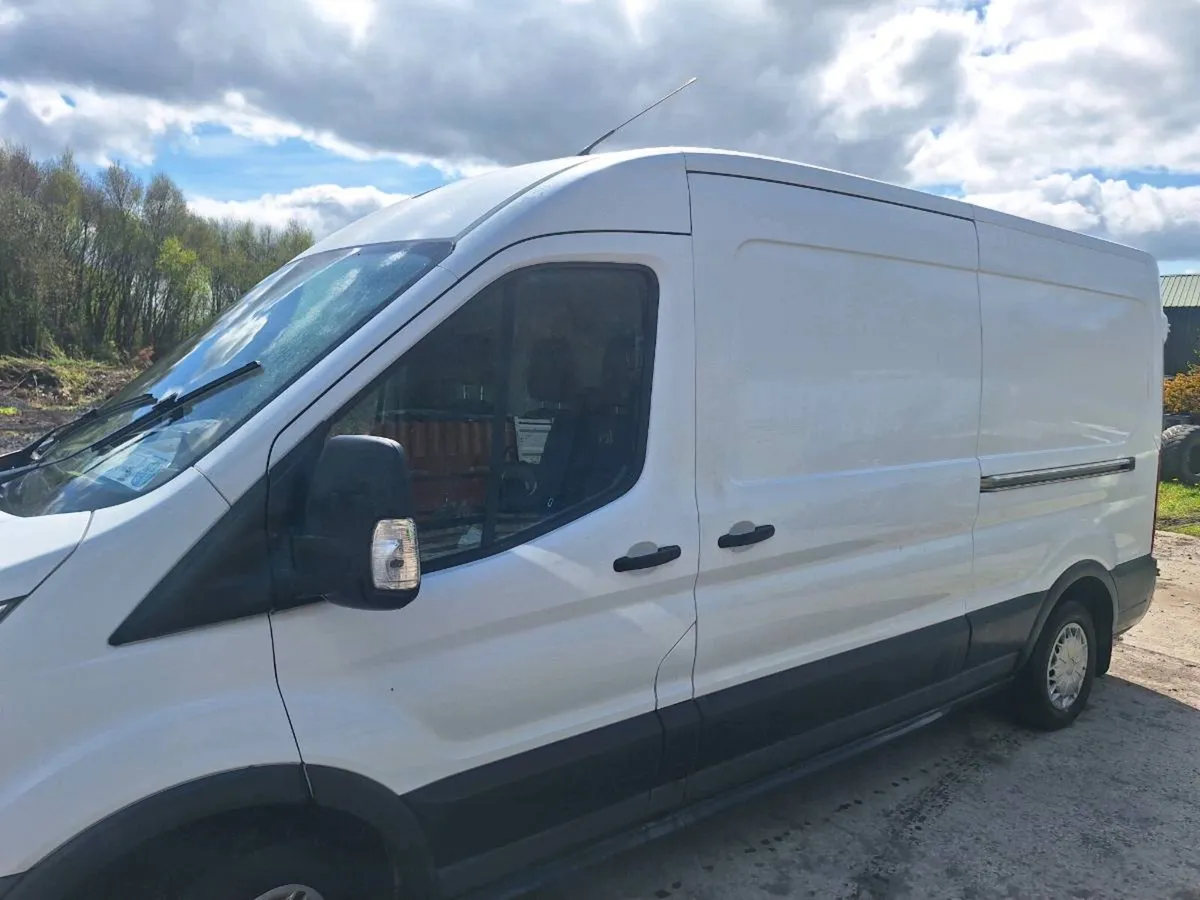 Van - Image 4