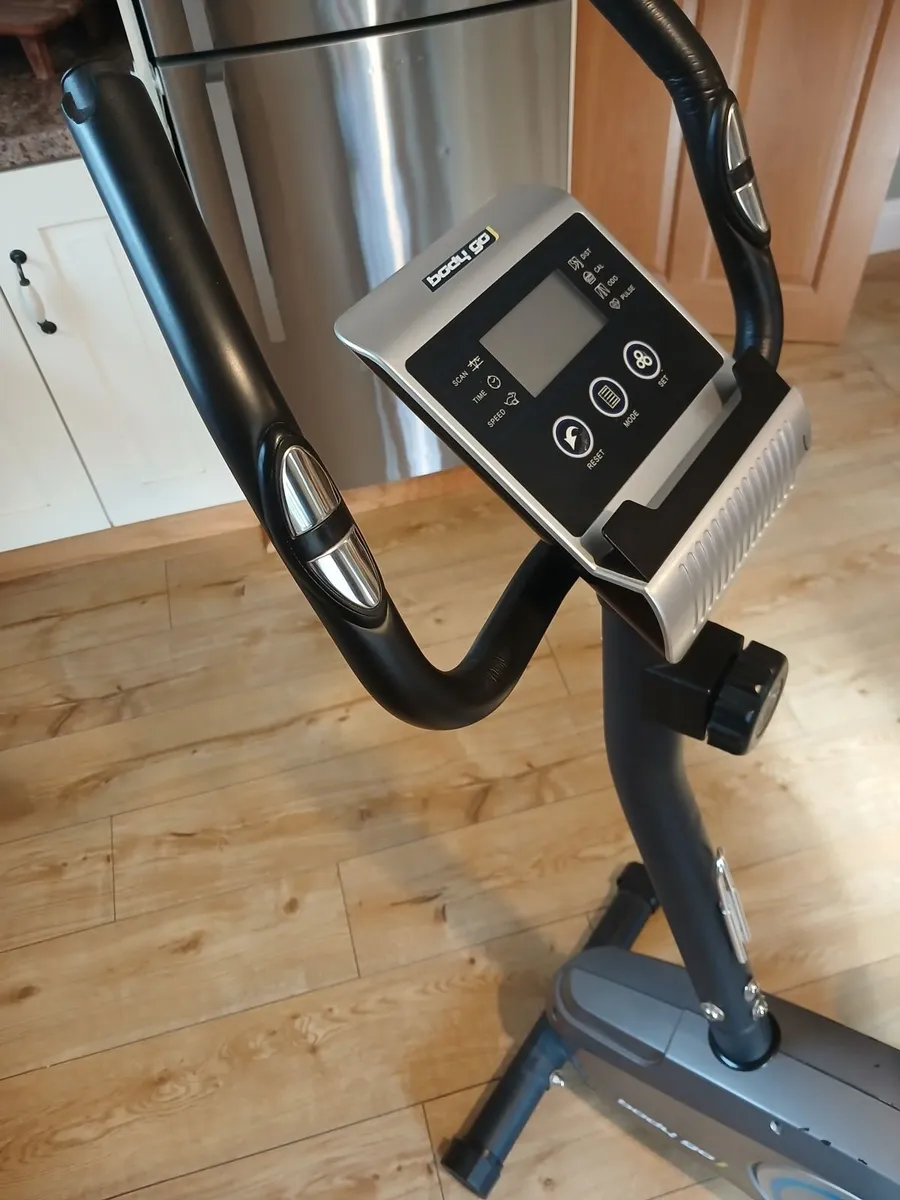 Exercise bike - Image 4
