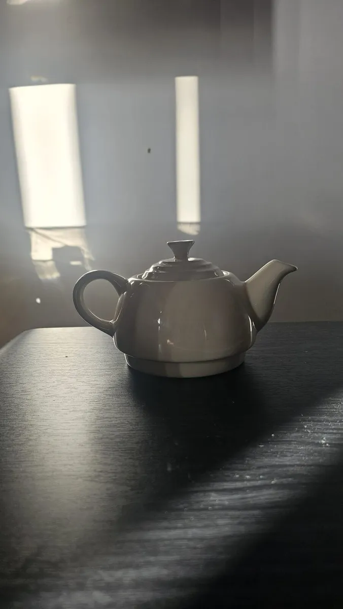 Brand-New Le Creuset Tea Pot (No Cup Included) - Image 2