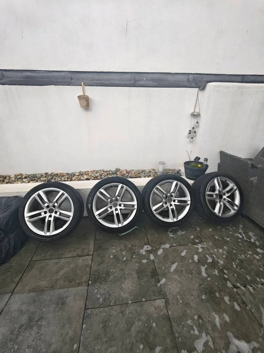Audi A4 genuine 18 inch alloys - Image 1
