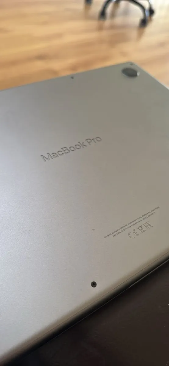 Macbook pro M3 14"(Dec 2023) - Image 2