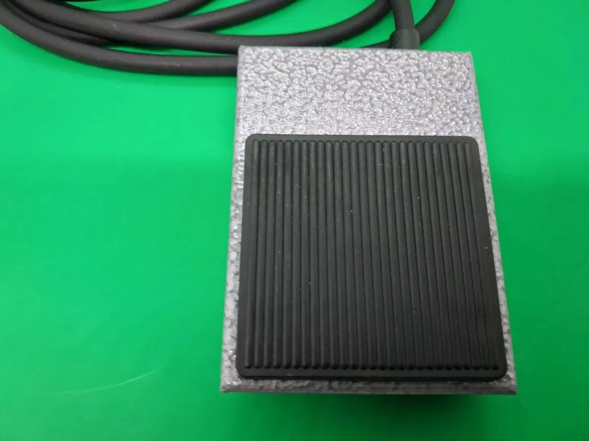 Postage - RS PRO 170 806 Foot Switch Momentary - Image 3