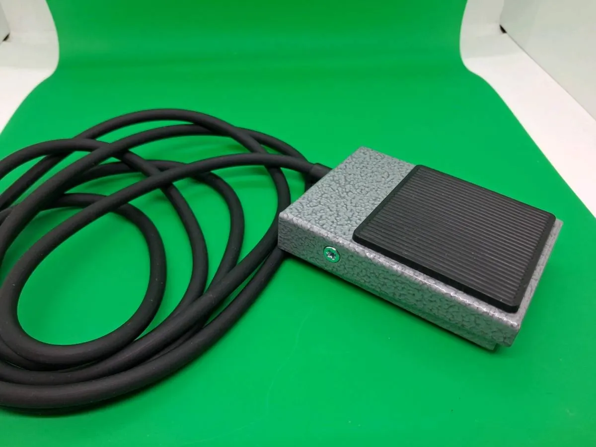 Postage - RS PRO 170 806 Foot Switch Momentary - Image 4