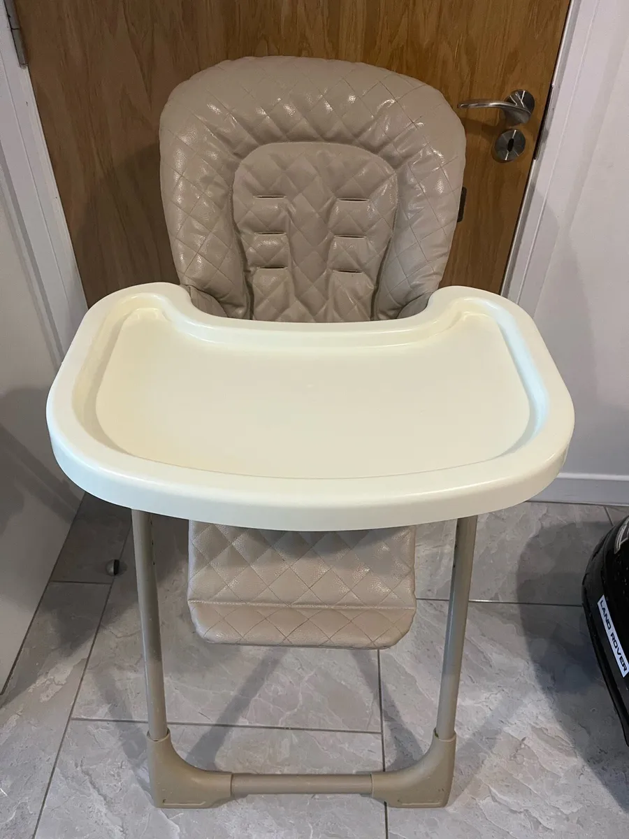 High chair - Image 1