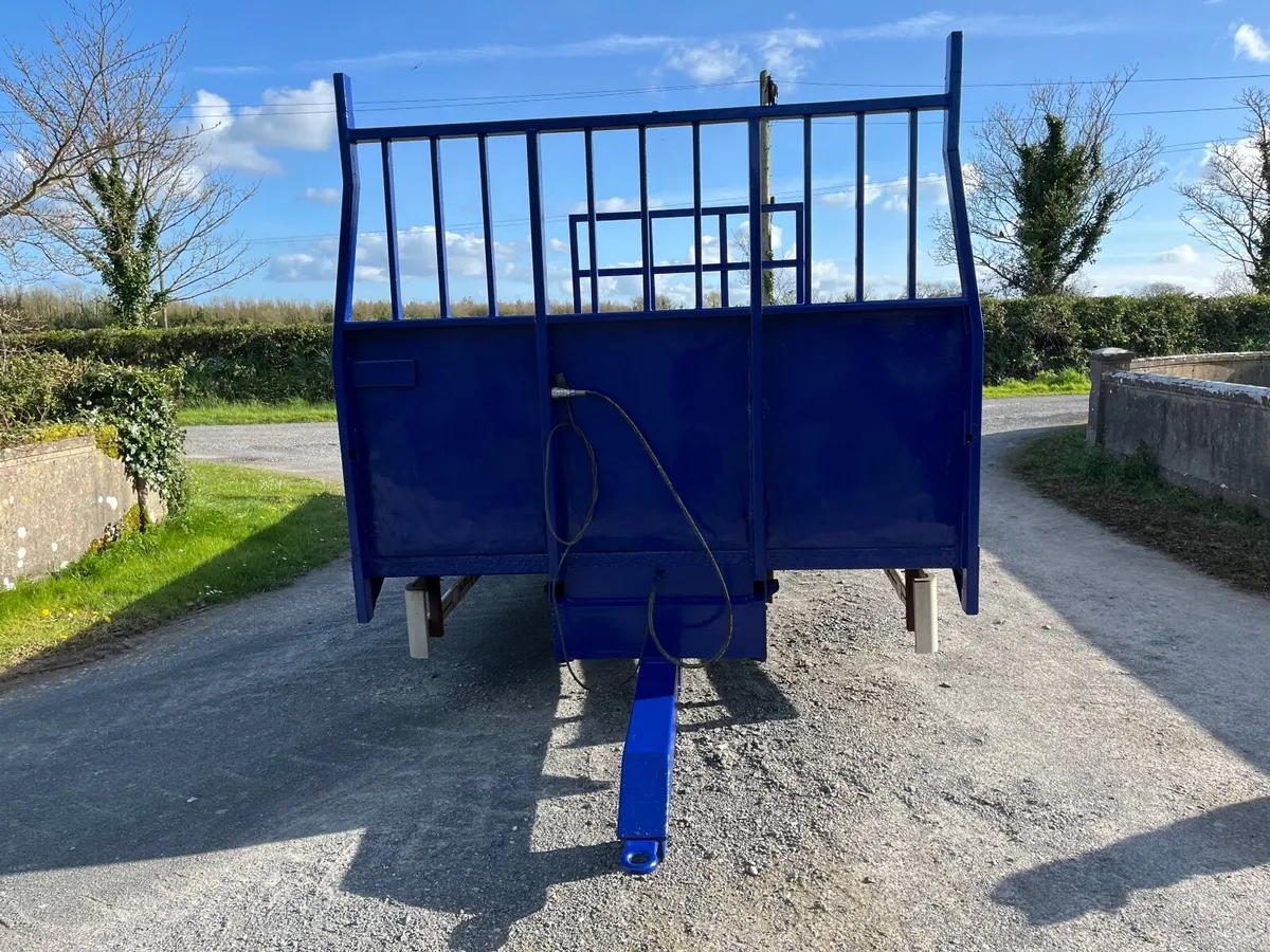 Bale trailer - Image 2