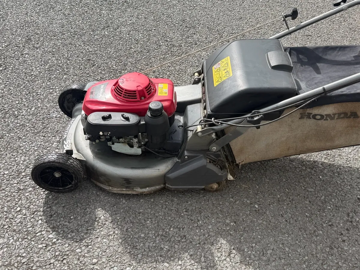 Honda lawnmower - Image 3