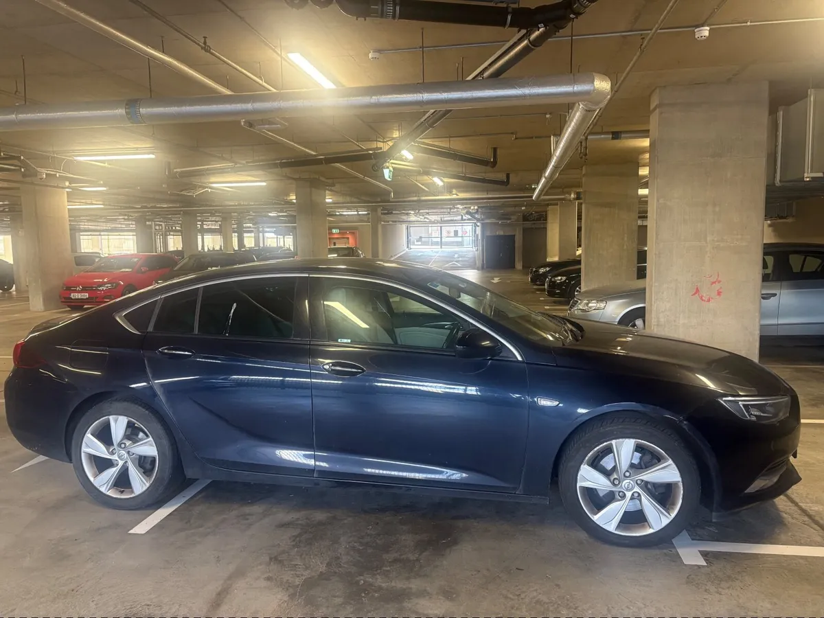 Opel Insignia 2018 - Image 1