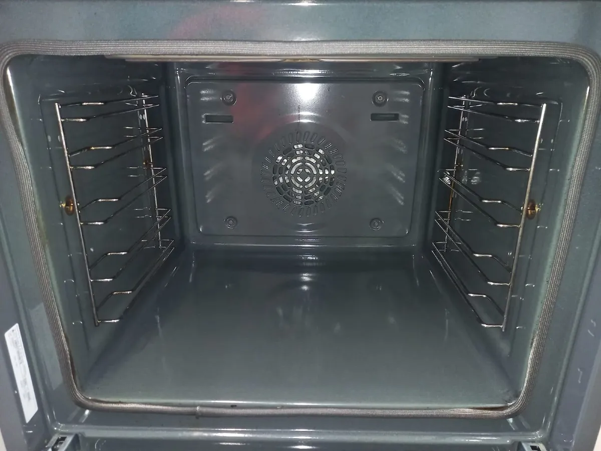 Bosch Single Oven (Pyrolytic Self-Cleaning) - Image 4