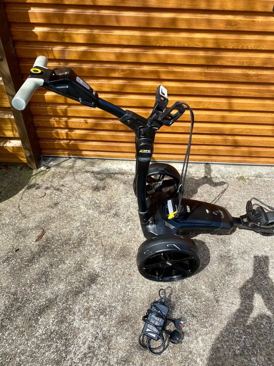 FX3 Powakaddy Electric Trolley - Image 2