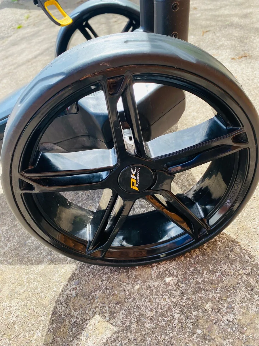 FX3 Powakaddy Electric Trolley - Image 3