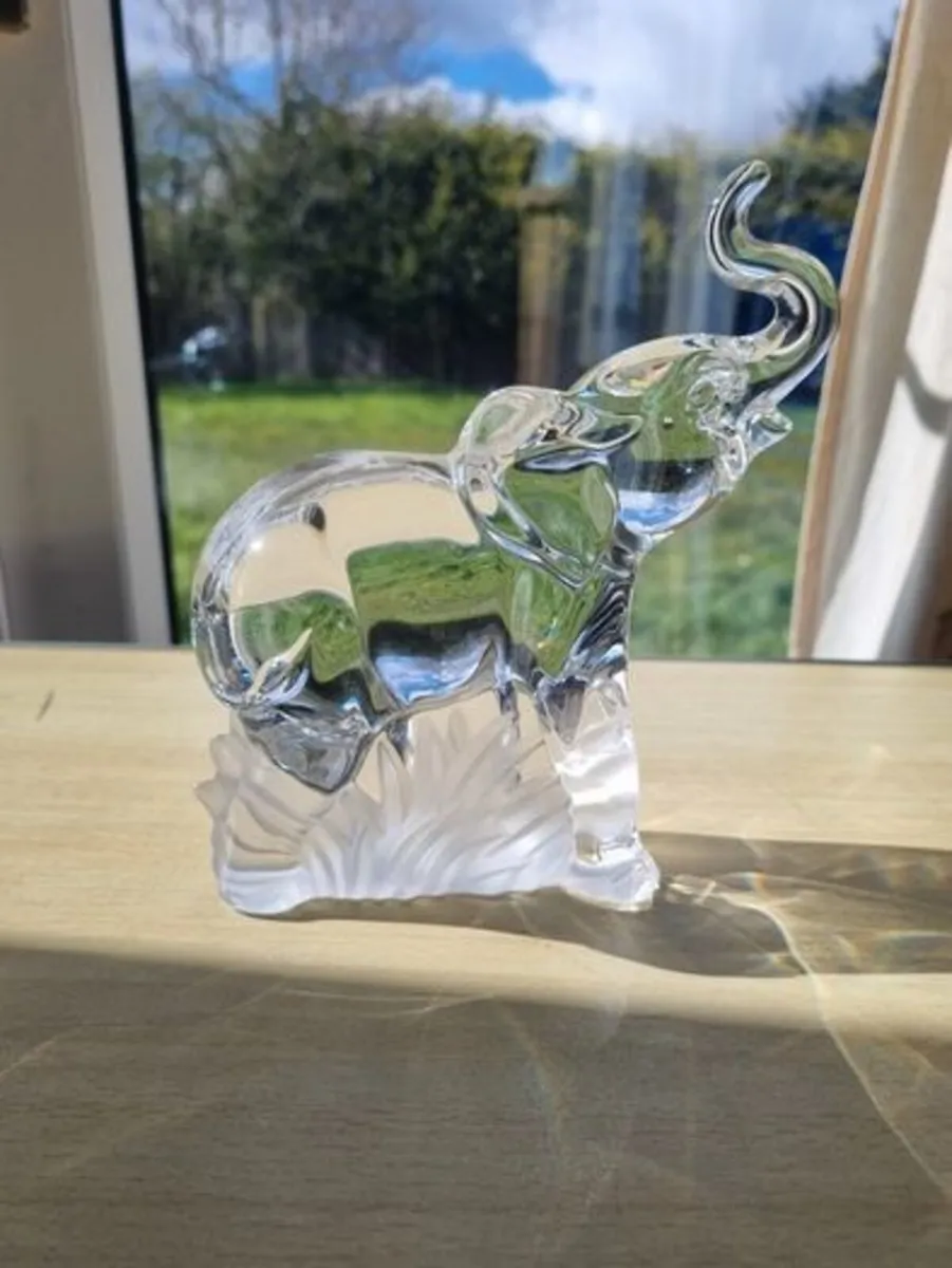 Lenox - a figurine of a standing elephant - Image 1