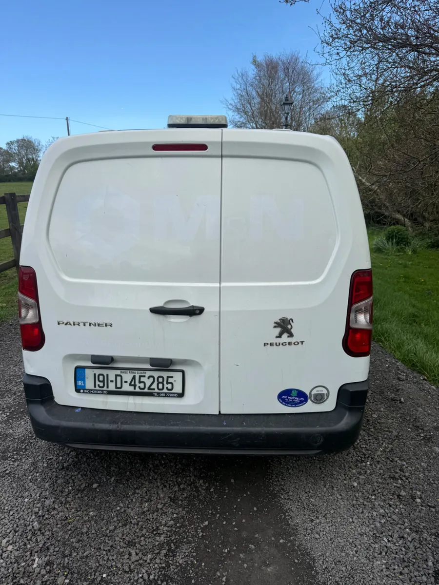 Peugeot Partner 2019 Cvrt 4/2027 - Image 3