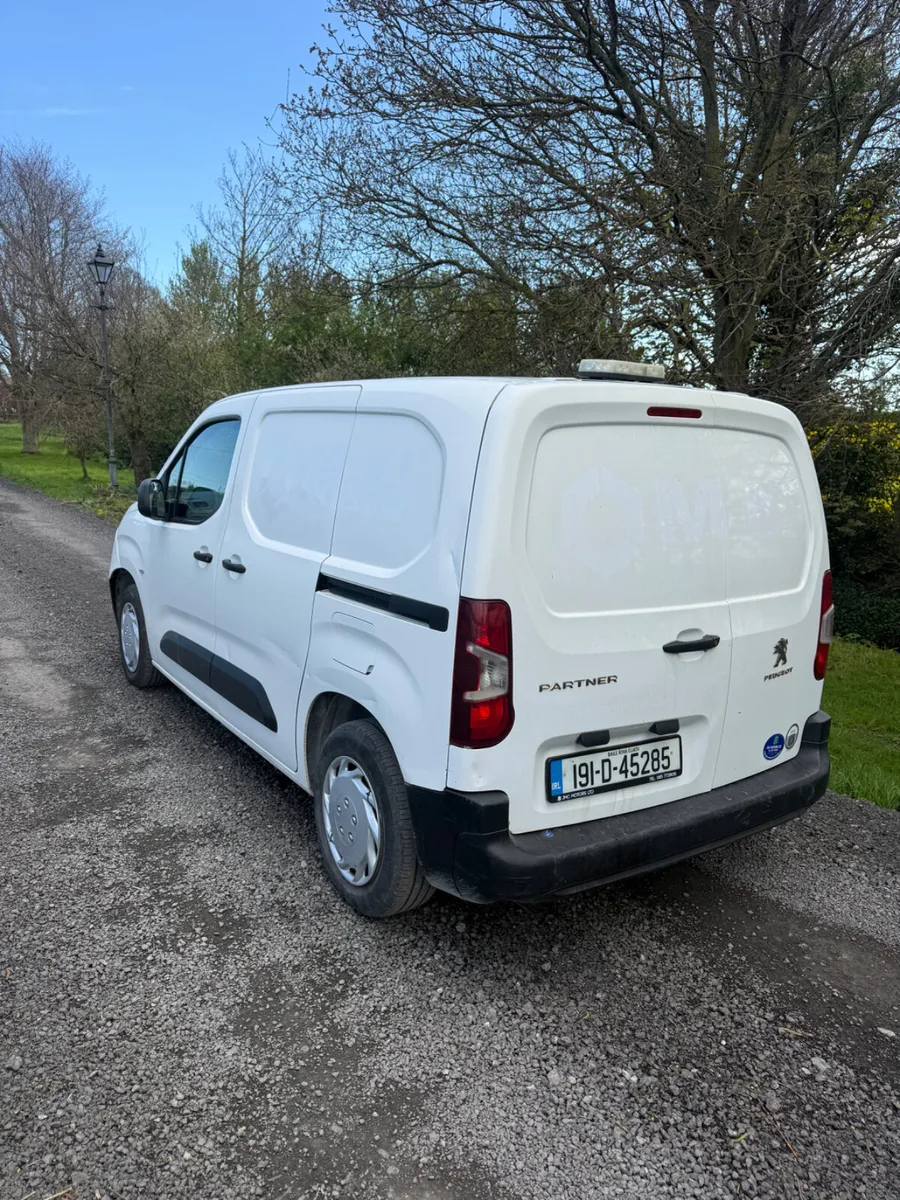 Peugeot Partner 2019 Cvrt 4/2027 - Image 2