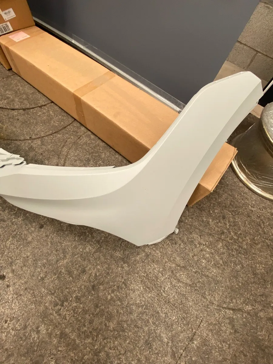 Volkswagen Tiguan front and rear bumper - Image 2