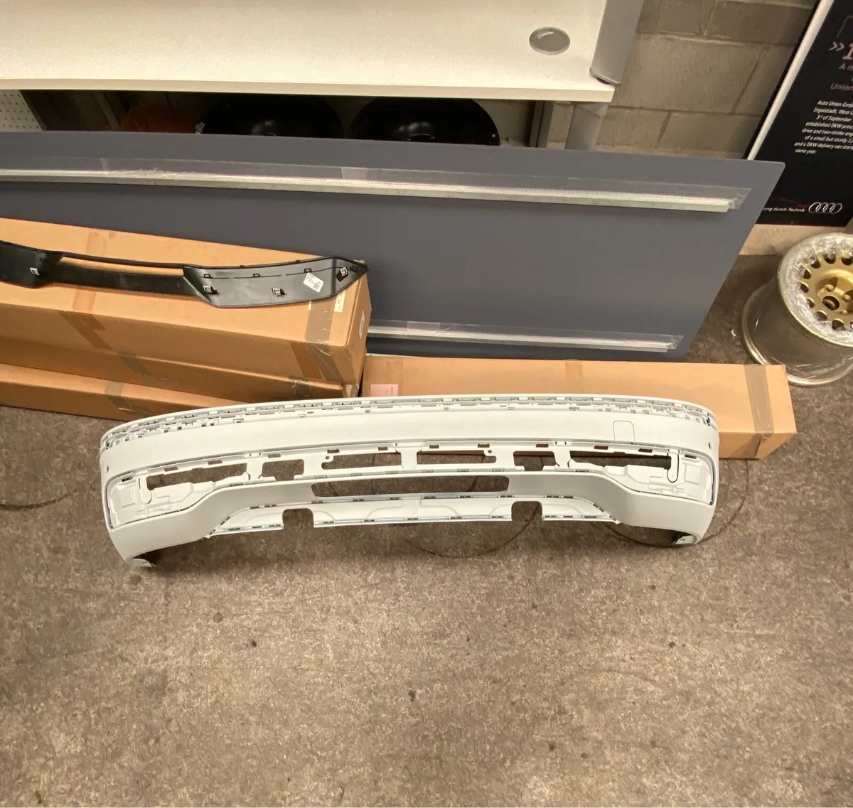Volkswagen Tiguan front and rear bumper - Image 1
