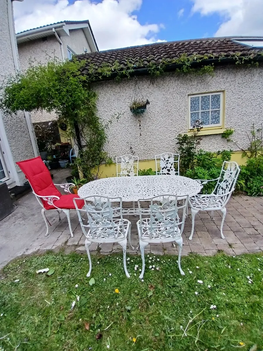 Garden Furniture - Image 2