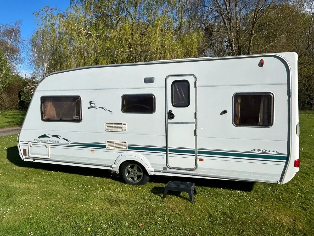 Caravan (5 berth) - Image 1