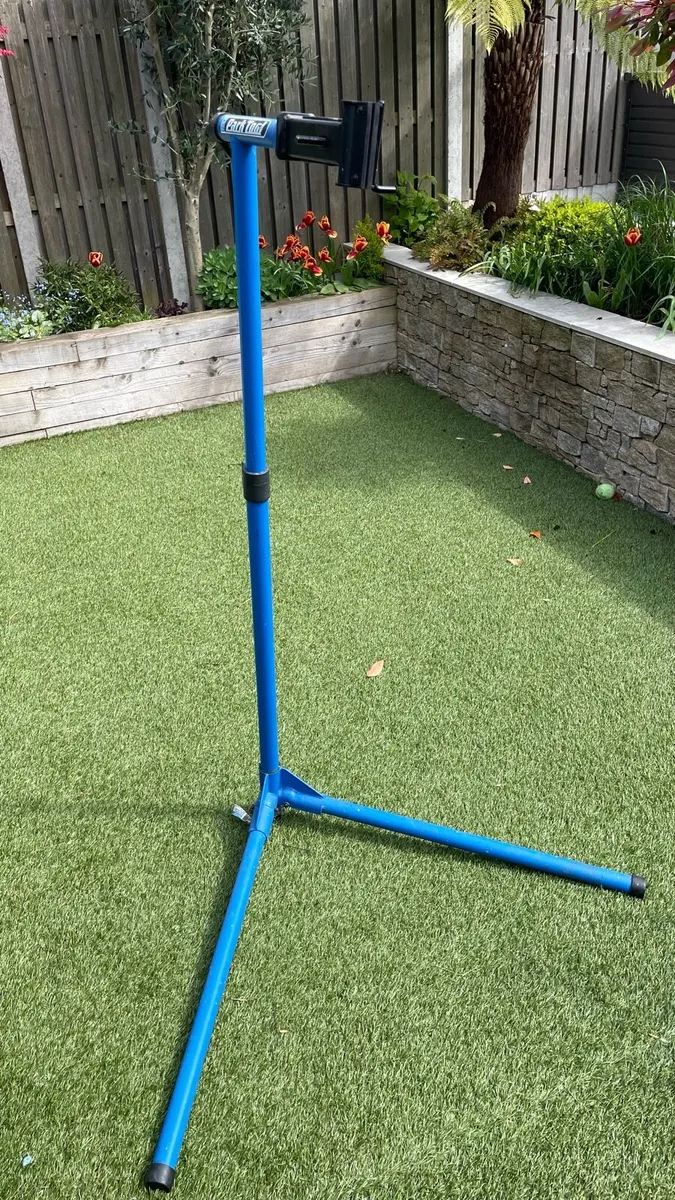 Bike holder tool - Image 1