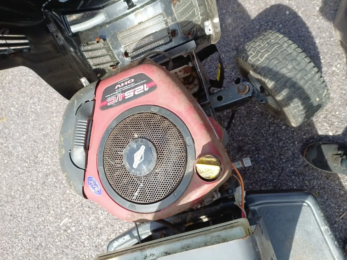 Garden tractor - Image 2