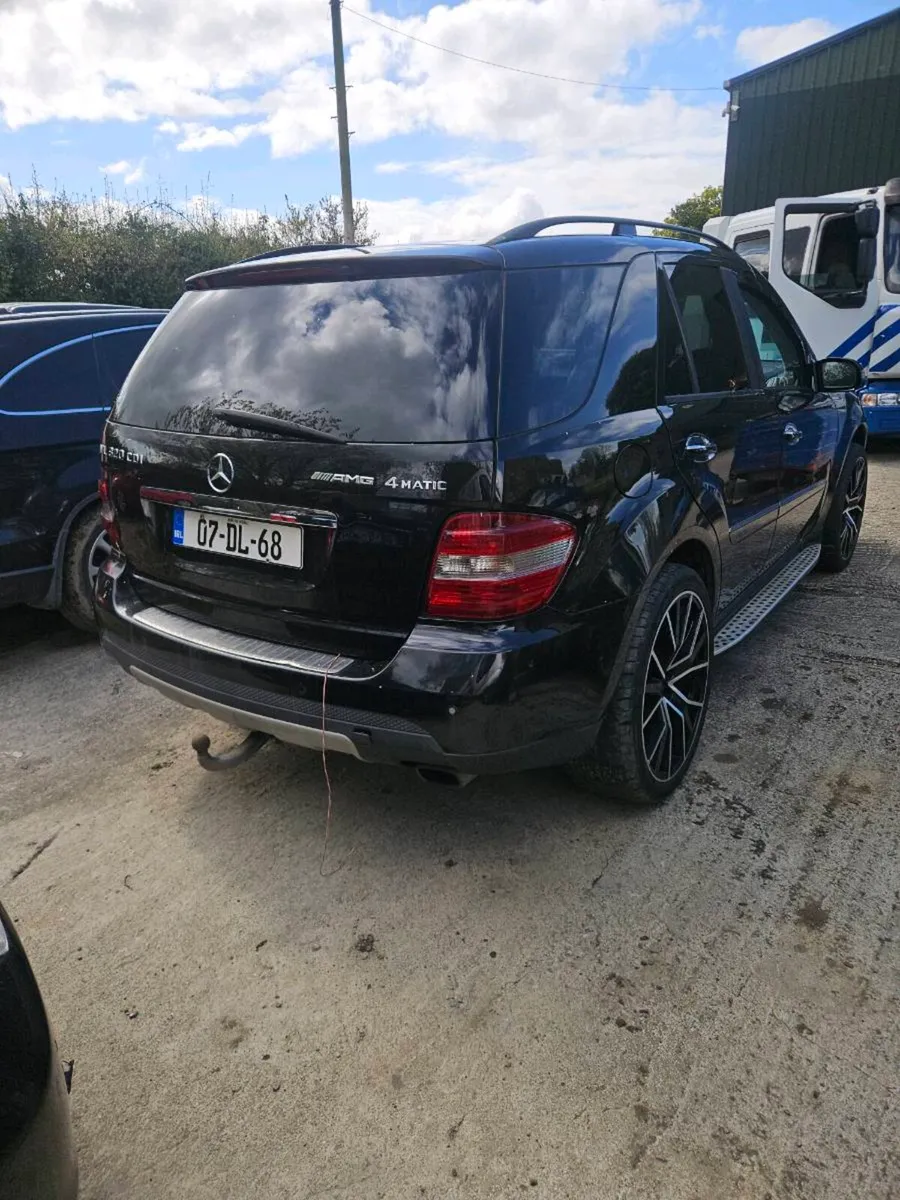 Mercedes ml320 - Image 3