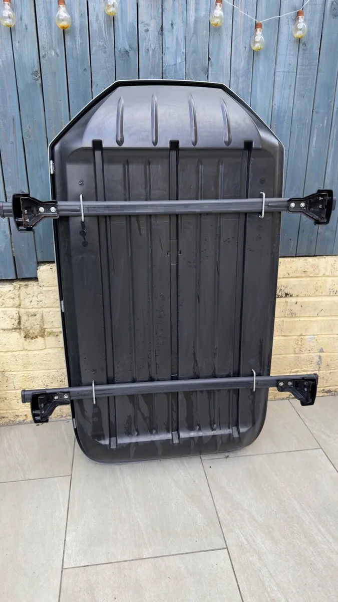 Roof Box with Roof Bars - Image 2