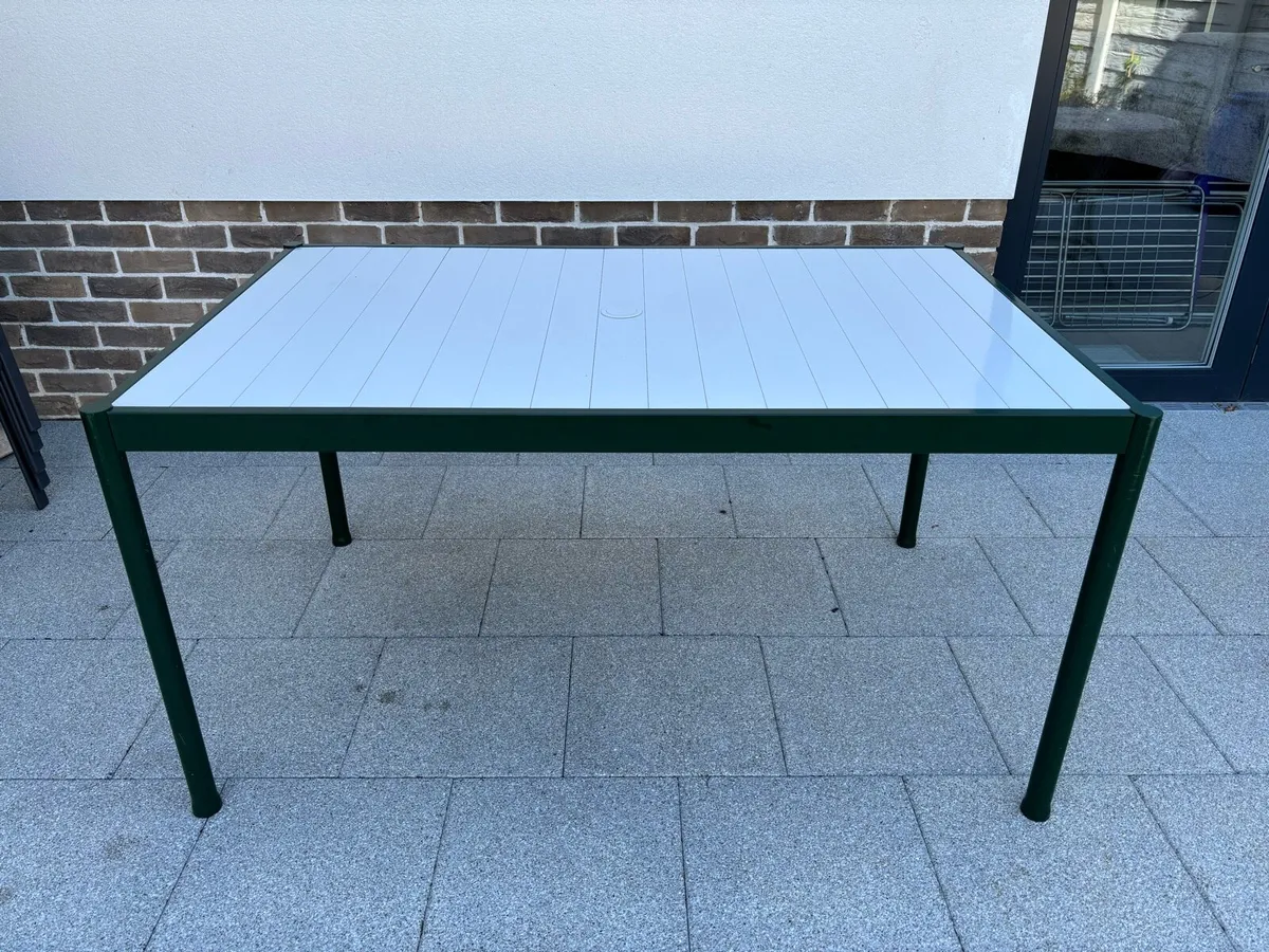 Garden table and chairs - Image 3