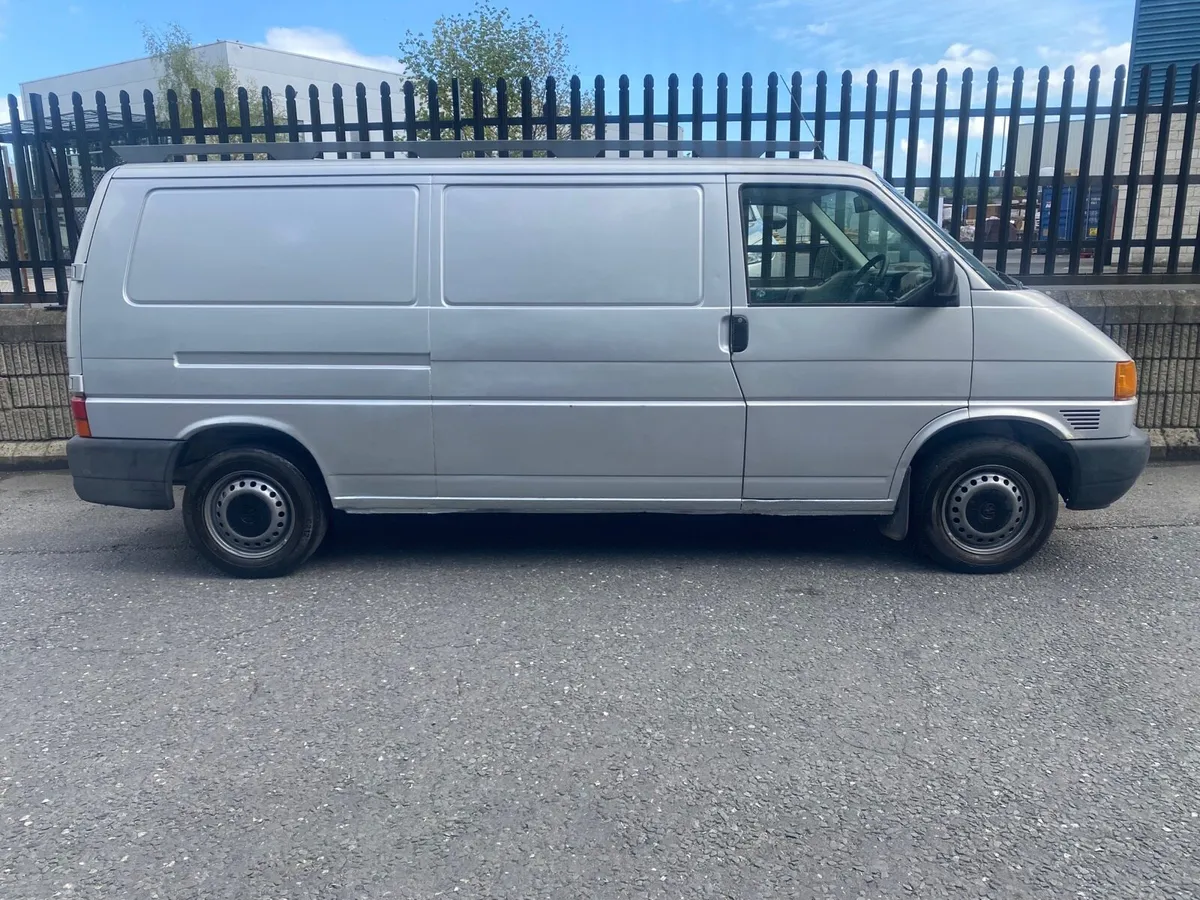 VW Transporter 2.5 TDI LWB - Image 3
