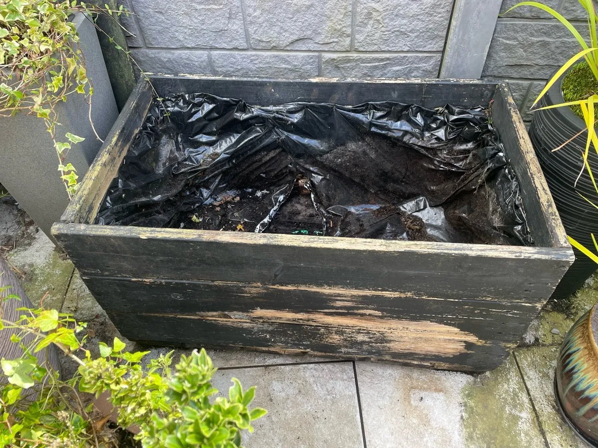 Outdoor planter large wooden - Image 1