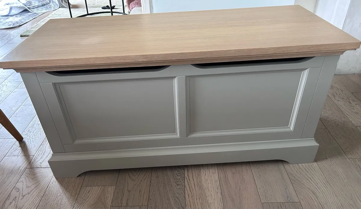 Laura Ashley storage bench / blanket box / chest - Image 1