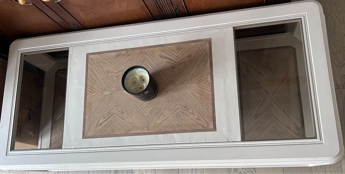 Elegant vintage 1980s coffee table - Image 4