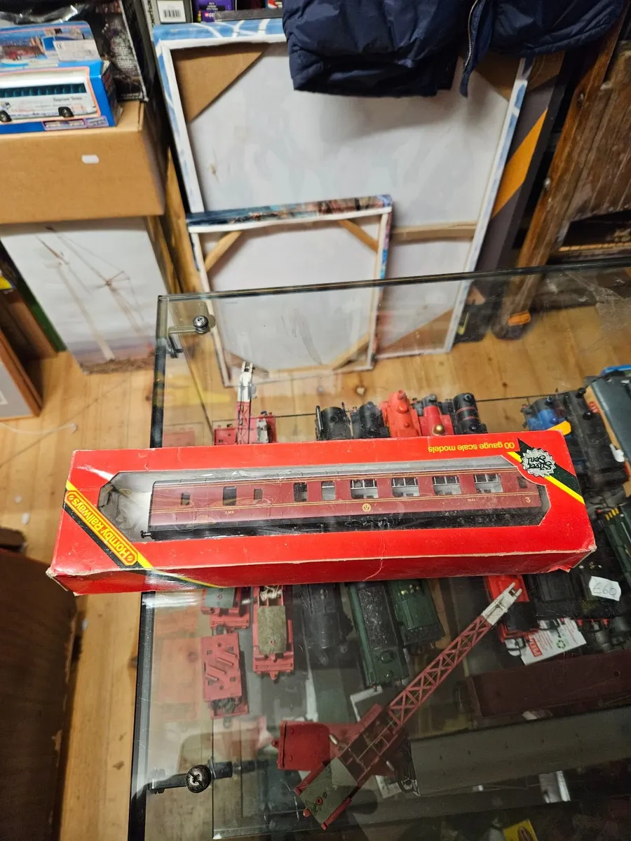 Hornby OO Gauge Carraige