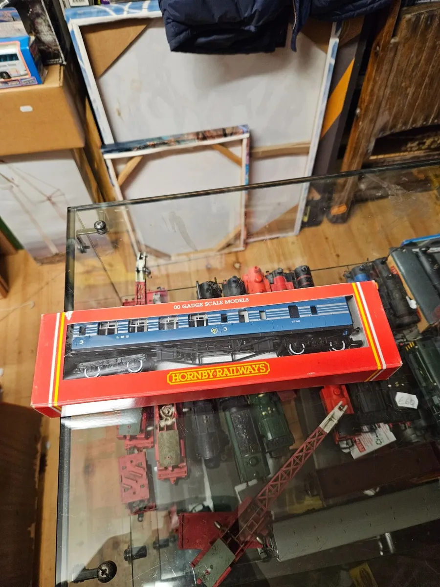 Hornby OO Gauge Carraige