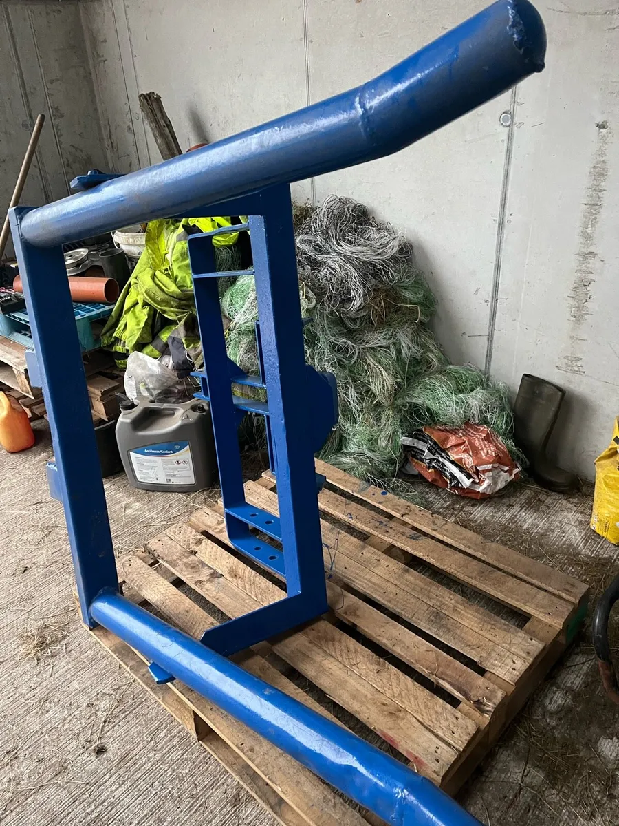 Bale carrier - Image 3