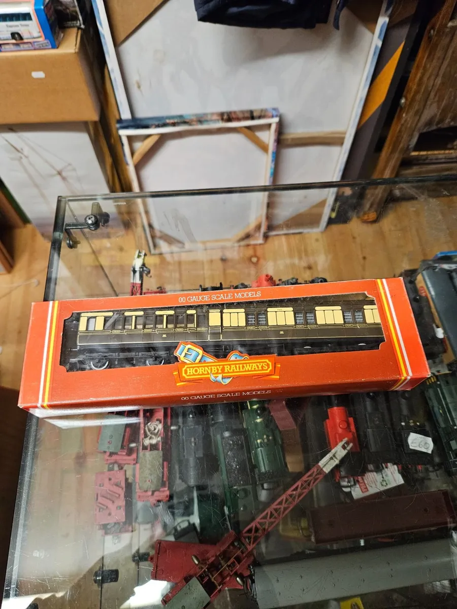 Hornby OO Gauge Carraige