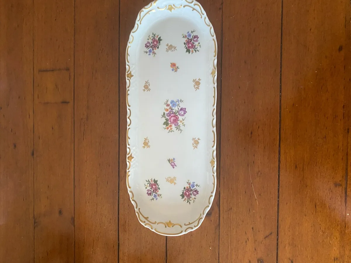 Cake Serving Plate - Image 1