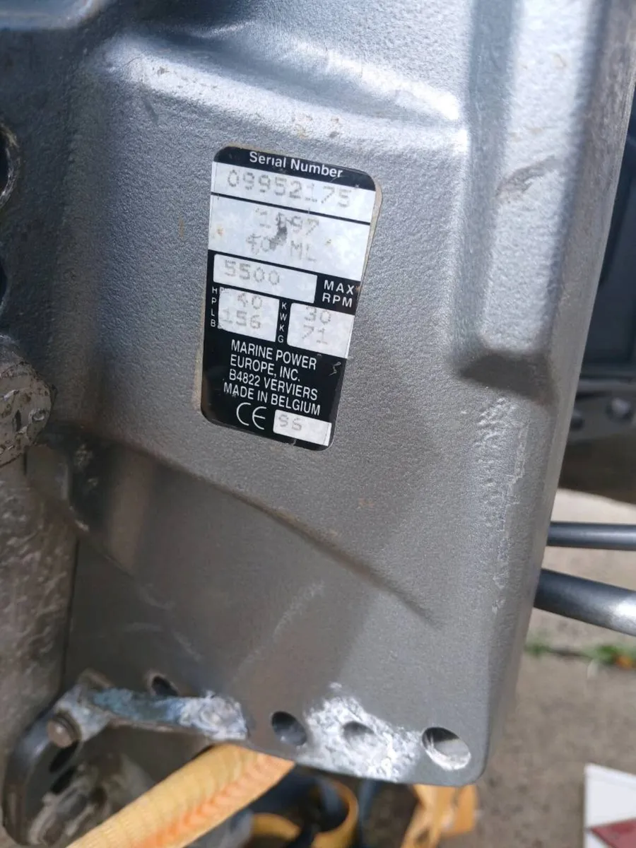 Mariner 40hp outboard motor - Image 3