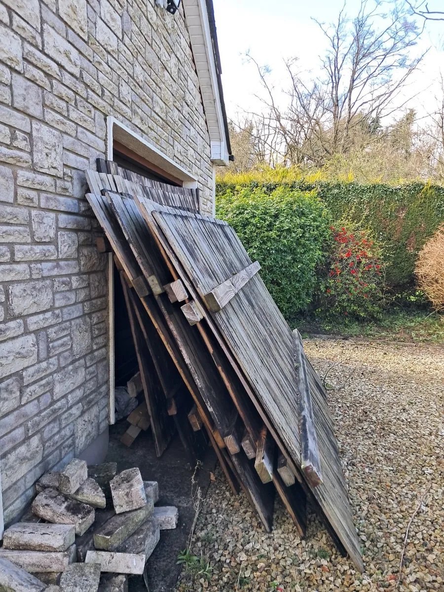 Wooden fencing - Image 2