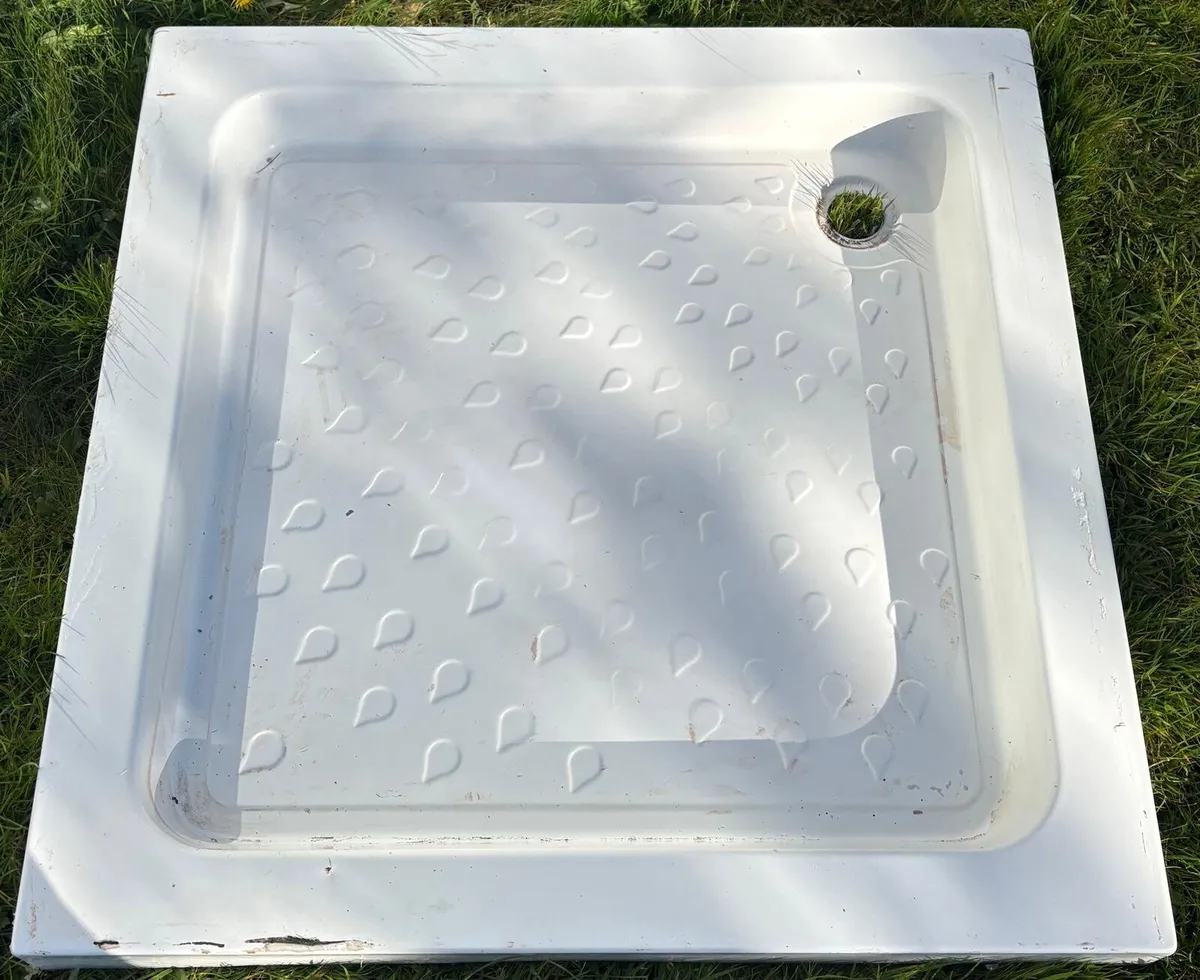 Cast iron bath & shower tray - Image 2