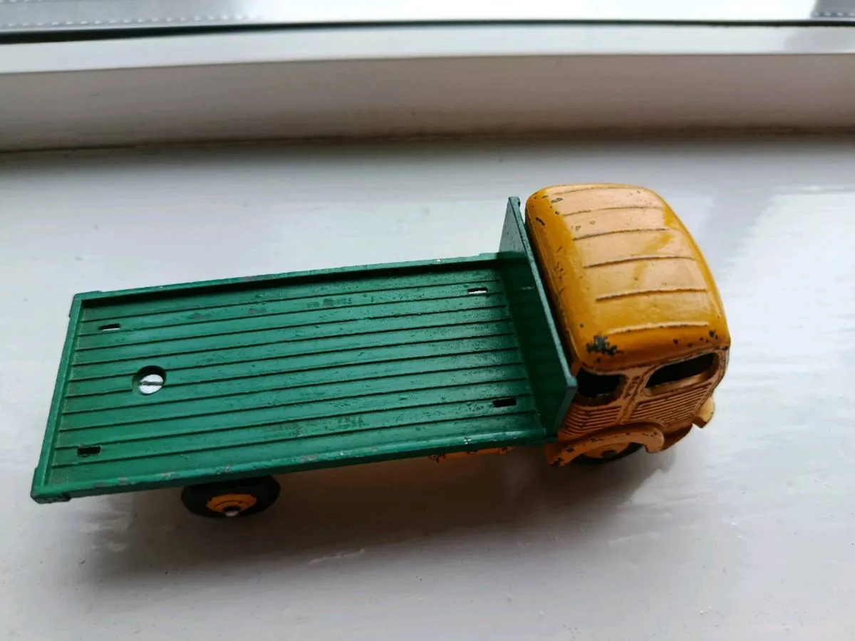 Dinky lot - Image 1
