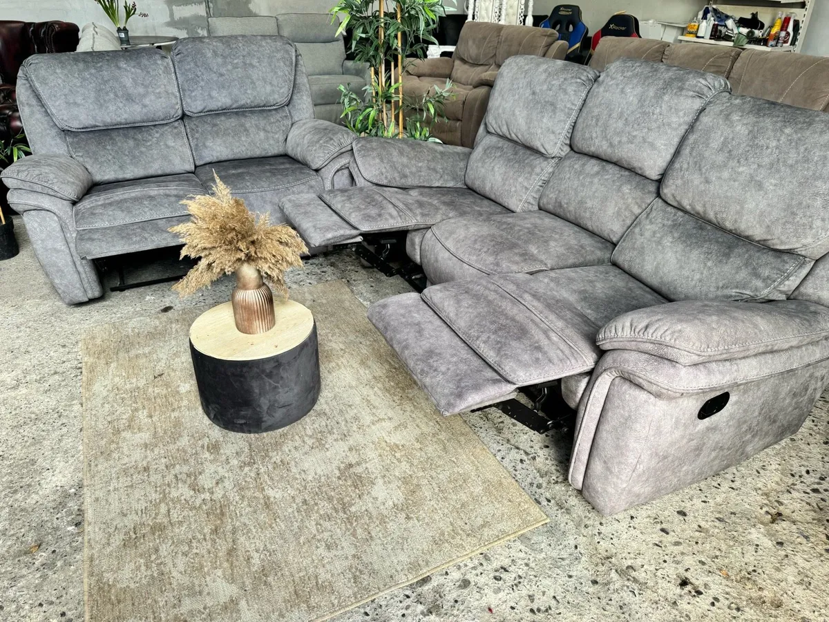 Very good condition 3+2 seater grey recliners - Image 1